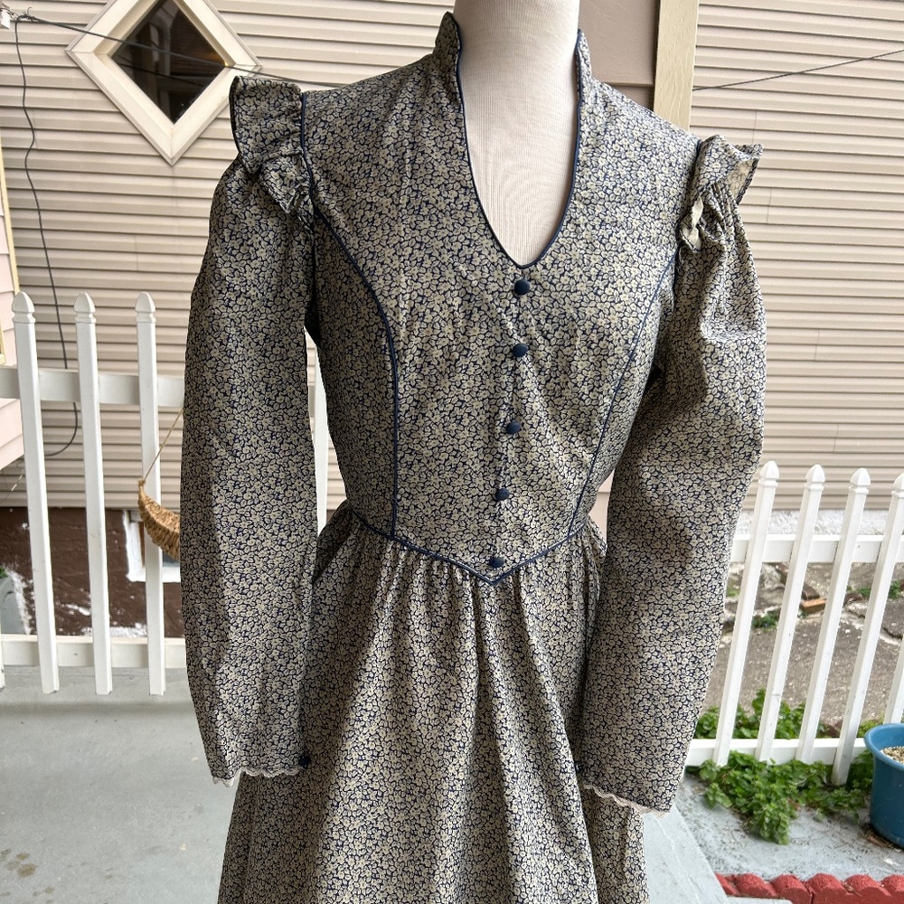 Candi Jones vintage navy floral cottage core prairie dress - Picture 1 of 4